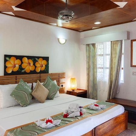 Sea View Lodge Baie Sainte Anne Eksteriør billede