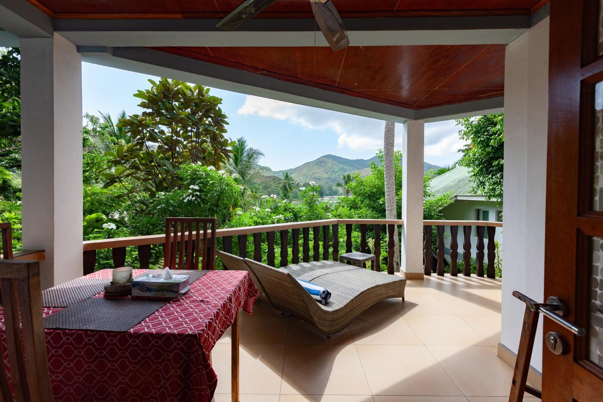 Sea View Lodge Baie Sainte Anne Eksteriør billede