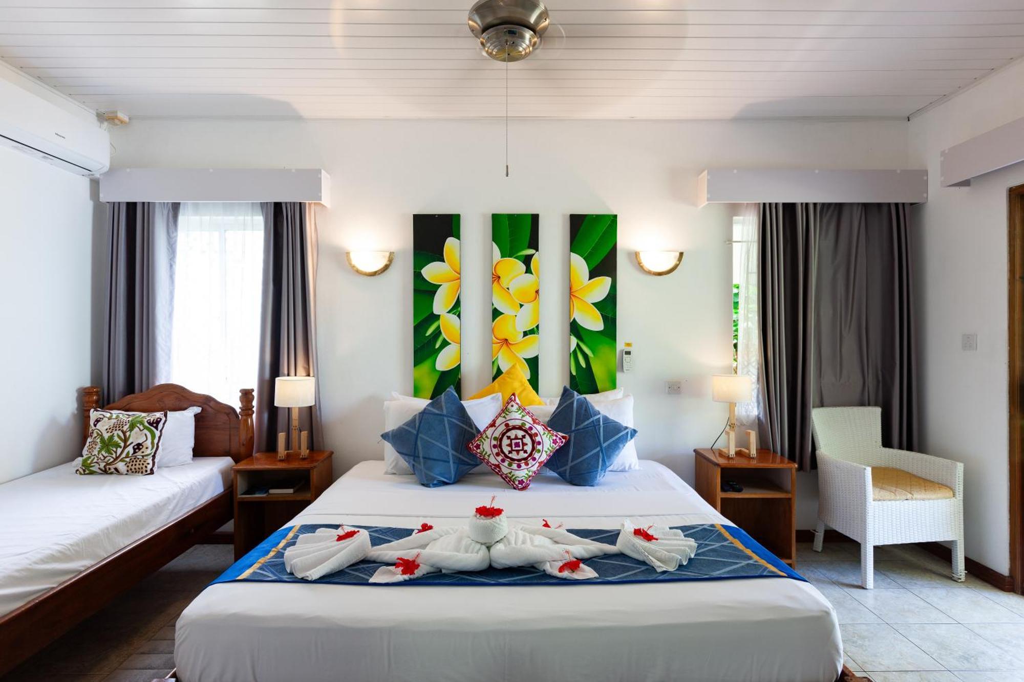 Sea View Lodge Baie Sainte Anne Eksteriør billede